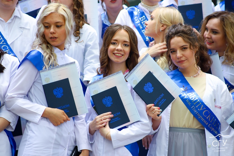 Сострадание и сомнение: первый выпуск Мединститута