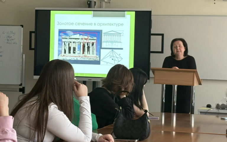 СГУ имени Питирима Сорокина раскрыл школьникам тайны «Вселенского дизайна»