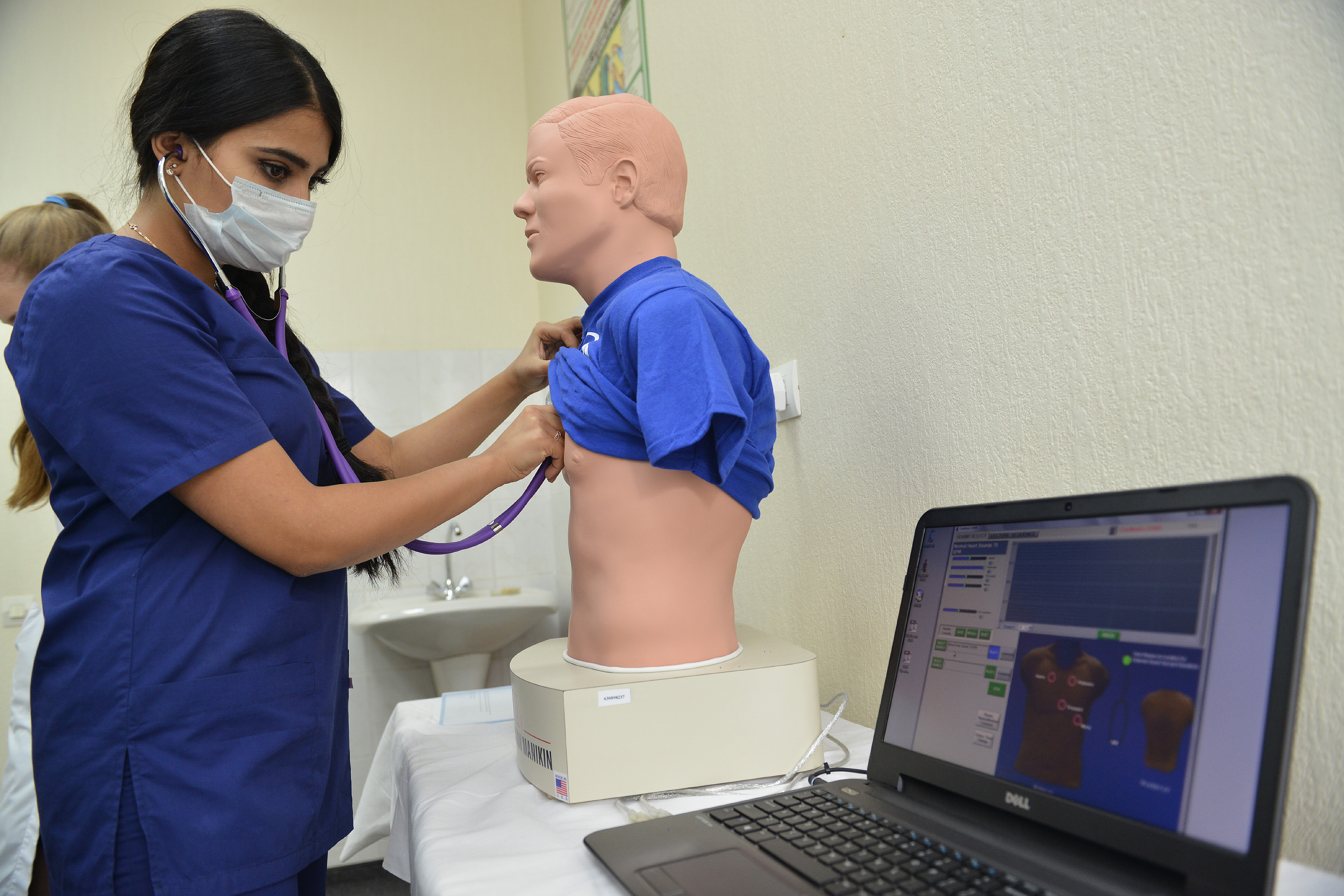 Контрактникам - медикам начнут выплачивать стипендию