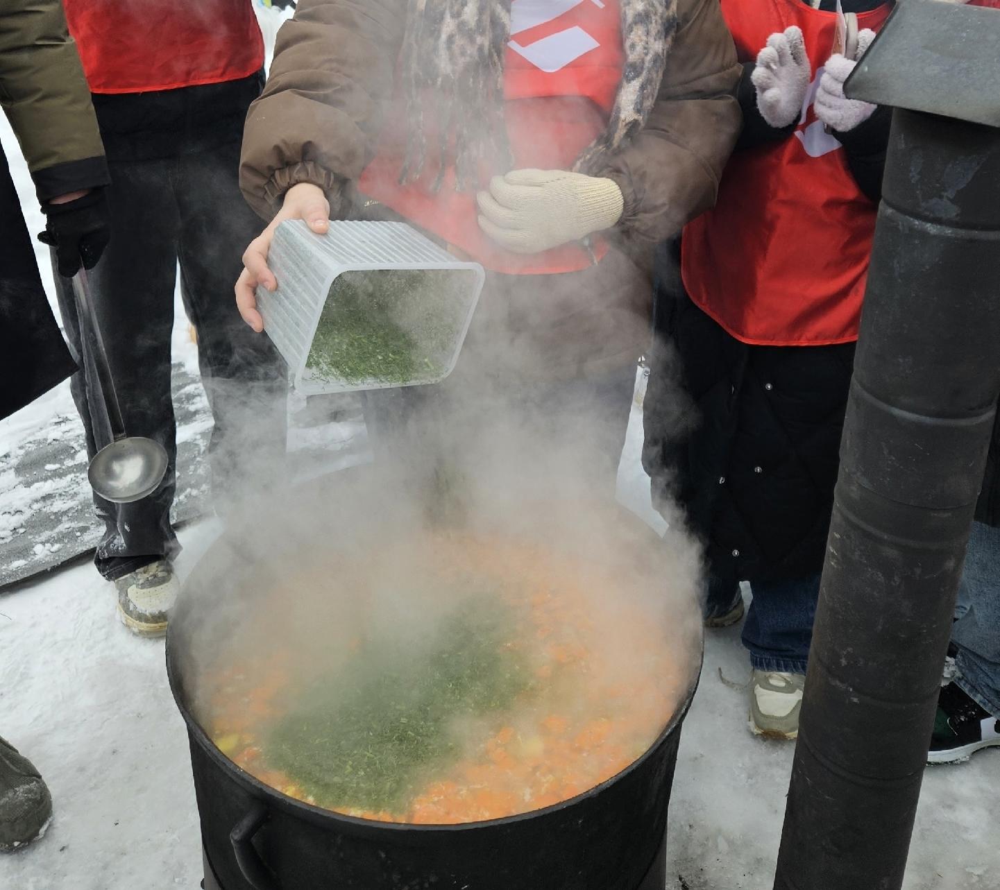 Иностранные студенты СГУ им. Питирима Сорокина покорили «Трехозерского карася»