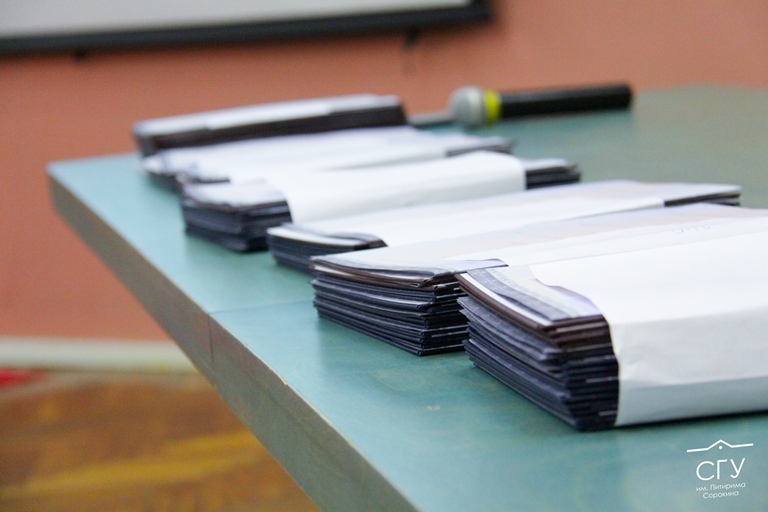 Выпускники ИЕН получили заветные дипломы