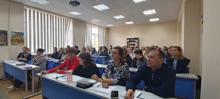 В Институте иностранных языков обсудили актуальные вопросы языкового образования 