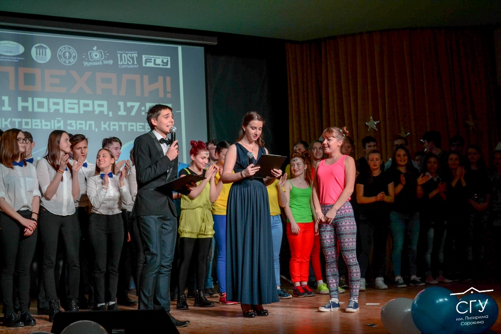 Первокурсник и теперь уже студент