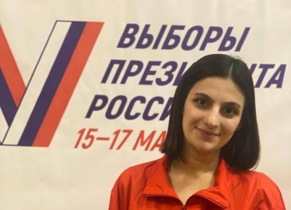 Иностранные студенты, получившие гражданство России, проголосовали на выборах президента 
