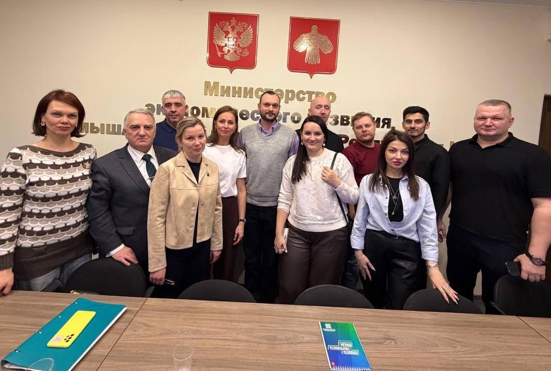 Слушатели Президентской программы СГУ им. Питирима Сорокина стали участниками дискуссии по реализации национальных проектов