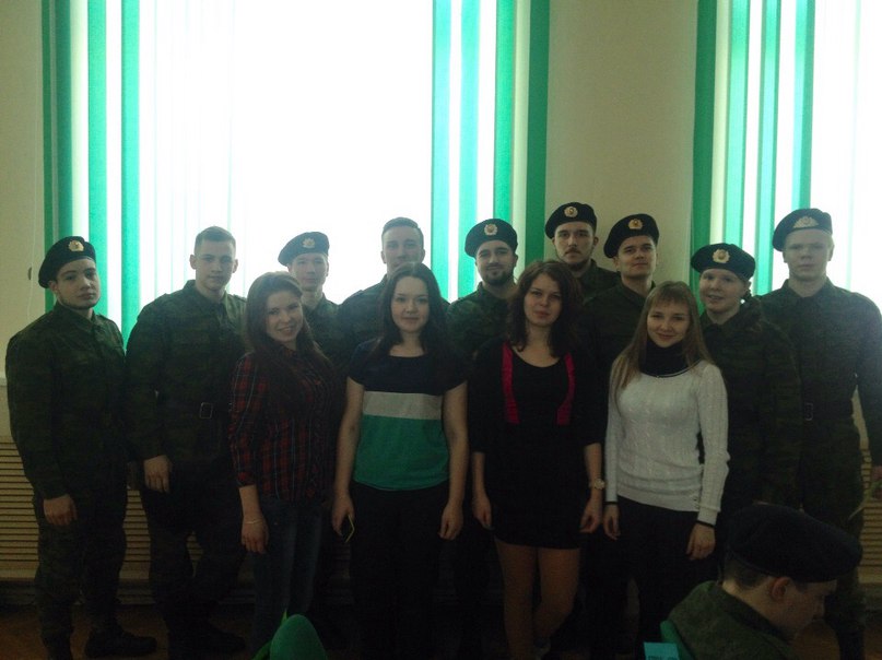 Cтуденты колледжа экономики, права и информатики посетили открытый городской спортивно-патриотический конкурс "Служу России"