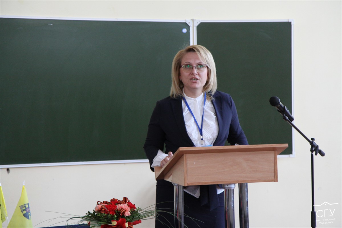 Поговорим о социальных вопросах с политиком