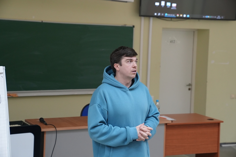 Негатив в социальных сетях: в университете обсудили, как бороться с хейтерами