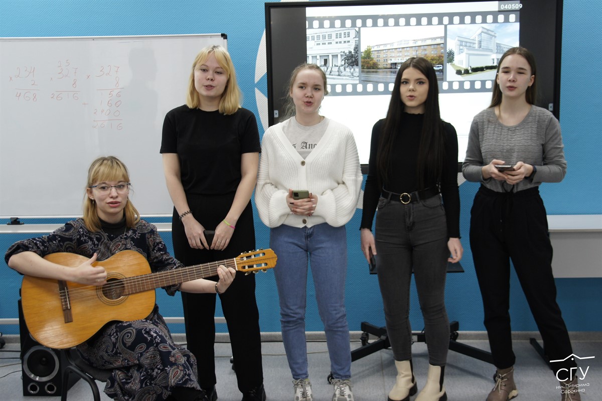 В институте педагогики и психологии состоялось торжественное мероприятие «Встреча поколений»