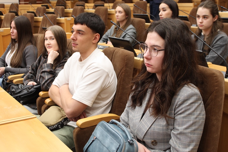Студенты-юристы приняли участие в Дне открытых дверей Госсовета Республики
