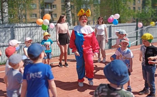 Студенты Института педагогики и психологии провели благотворительную акцию ко Дню защиты детей