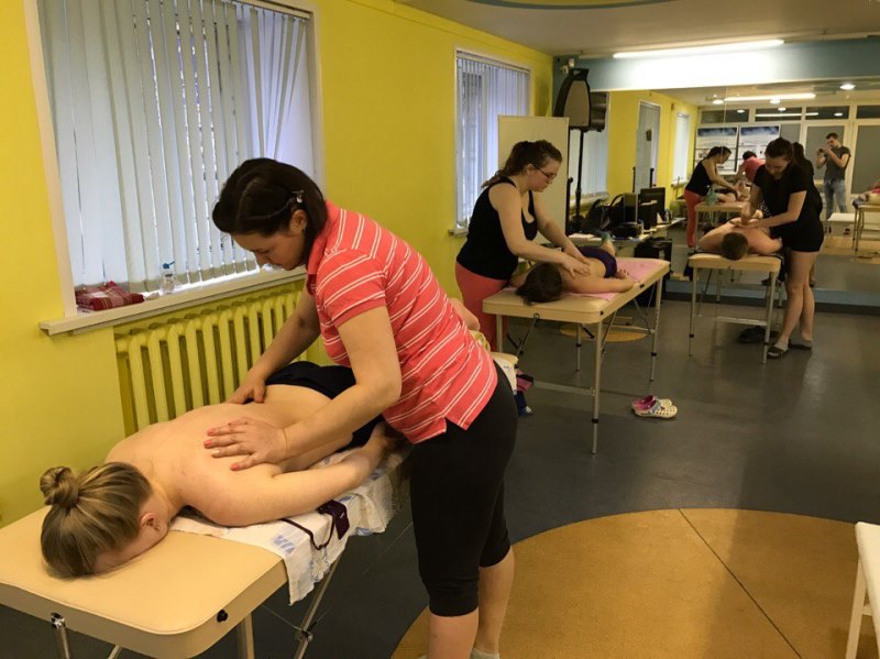 В ИНО обучили специалистов в области оздоровительного и спортивного массажа