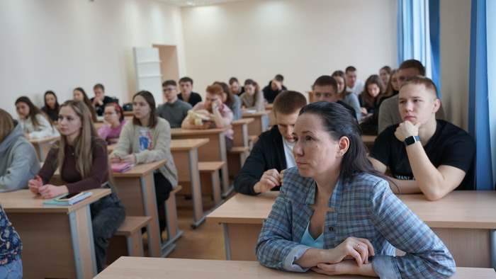 Студенты Института социальных технологий встретились с руководителем «Боевого Братства» 