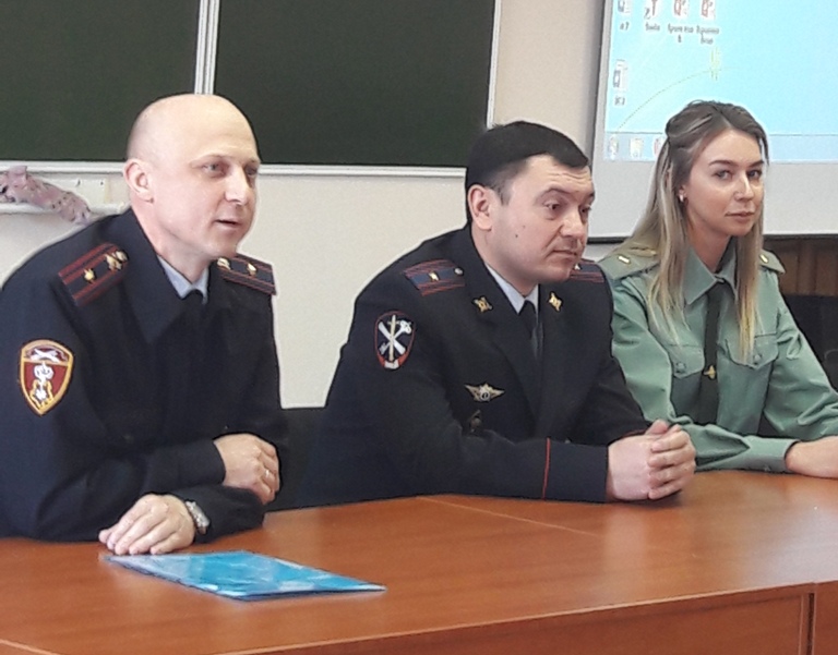 Сотрудники Росгвардии провели открытую лекцию для студентов Юринститута СГУ им. Питирима Сорокина