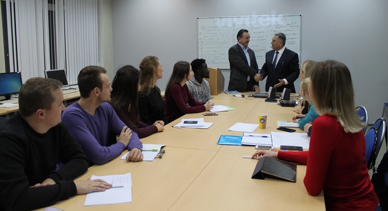 Новые тенденции проектной деятельности магистранты СГУ им. Питирима Сорокина обсуждают с практиками 