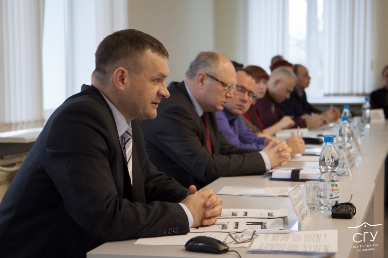 Ответственность историков перед обществом обсудили в Сыктывкарском университете