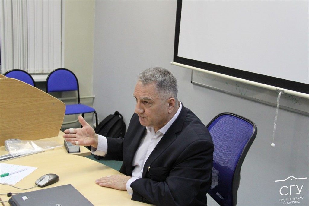 Молодежное предпринимательство и финансовая грамотность для школьников в СГУ им. Питирима Сорокина