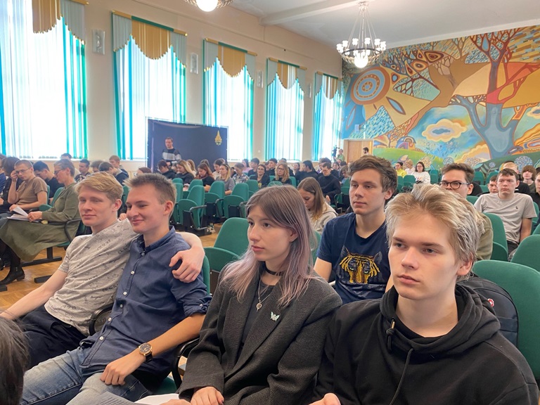 Координационный центр университета провели встречу со студентами СЛИ