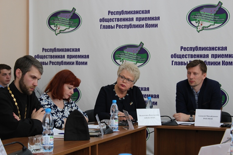 Студенты юридического института приняли участие в дискуссии на тему: «Брачный договор - за или против»