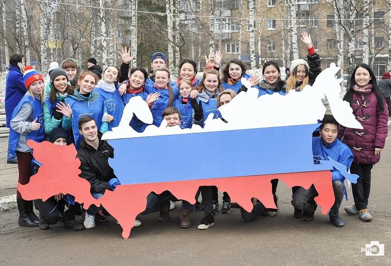 «Крымская весна»: митинг-концерт в честь третьей годовщины воссоединения Крыма с Россией