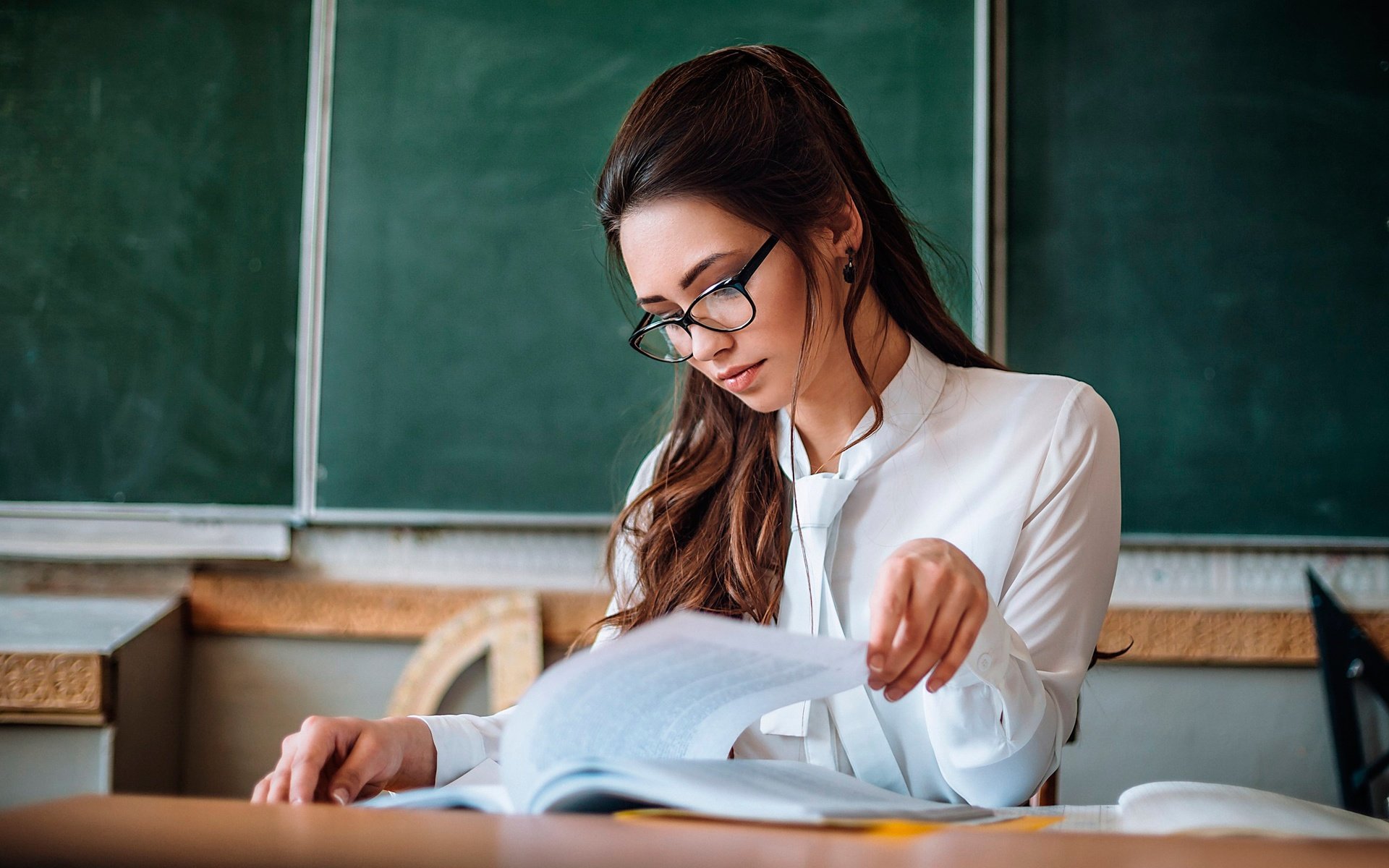 А ты хочешь быть учителем?